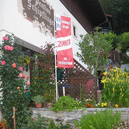 Schipflinger Bed & Breakfast 3*
