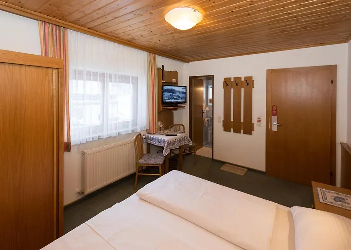 Schipflinger Bed & Breakfast 3*